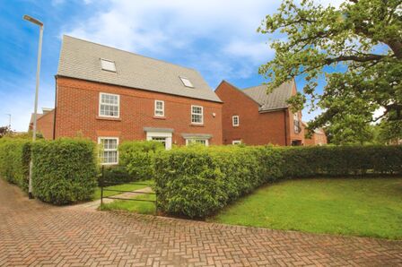 Colstone Close, 5 bedroom Detached House to rent, £4,000 pcm