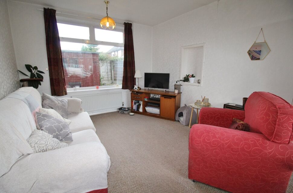 2 bedroom End Terrace House for sale, Spath Lane, Handforth, SK9 £214,950