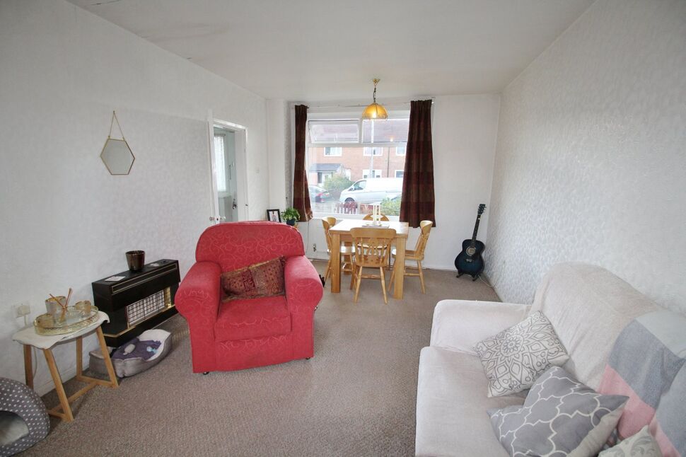 2 bedroom End Terrace House for sale, Spath Lane, Handforth, SK9 £214,950
