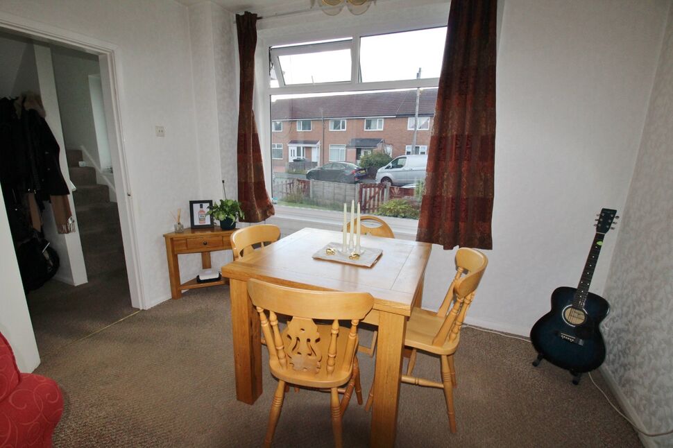 2 bedroom End Terrace House for sale, Spath Lane, Handforth, SK9 £214,950