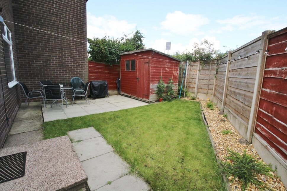 2 bedroom End Terrace House for sale, Spath Lane, Handforth, SK9 £214,950