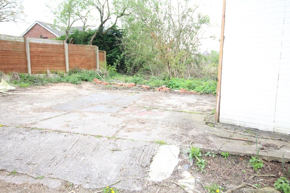 2 bedroom Detached House for sale, Cumber Close, Wilmslow, SK9 £450,000