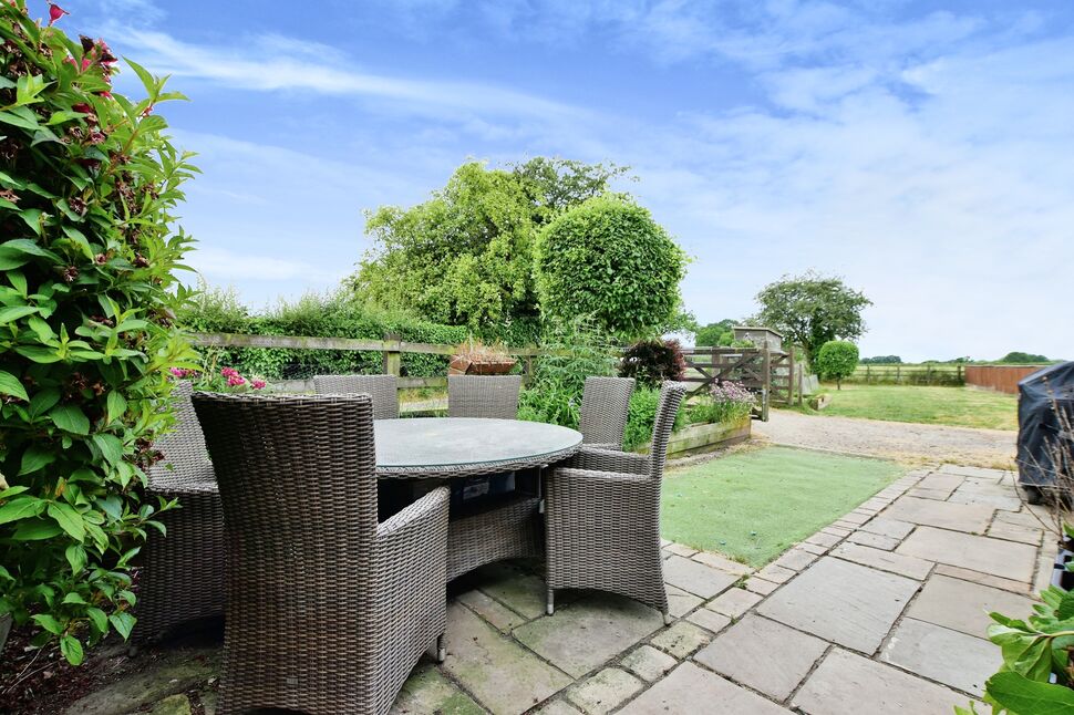 1 bedroom End Terrace House for sale, Morley Green Road, Wilmslow, SK9