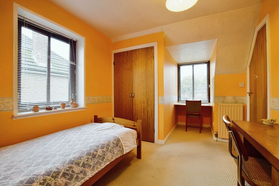 4 bedroom Detached House for sale, Sefton Drive, Wilmslow, SK9 £650,000