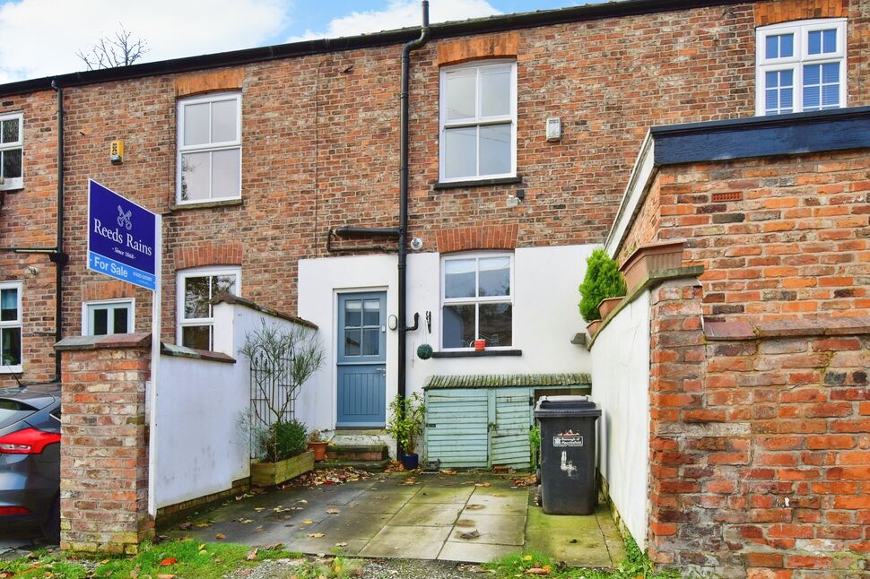 2 bedroom Mid Terrace House for sale, Cliff Road, Wilmslow, SK9 £290,000