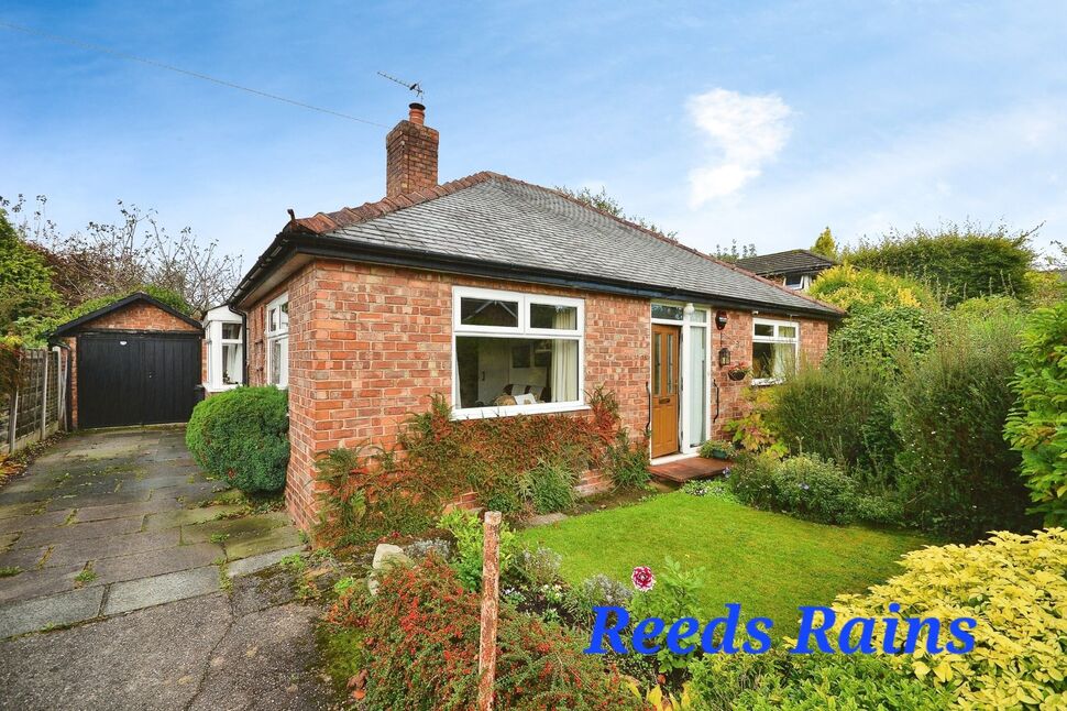 2 bedroom Detached Bungalow for sale, Stoney Lane, Wilmslow, SK9 £399,950