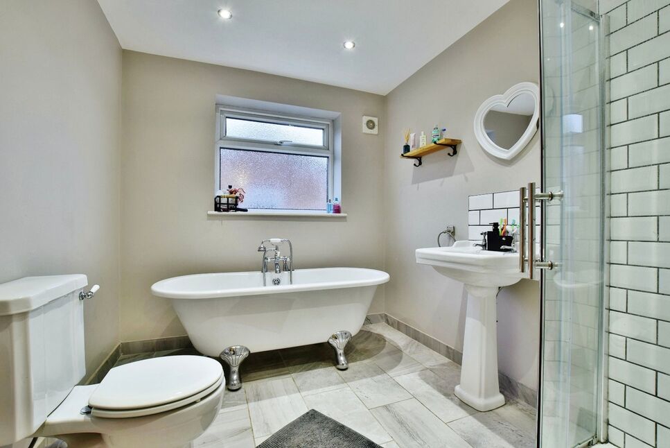 4 bedroom Detached House for sale, Ashford Road, Wilmslow, SK9 £745,000