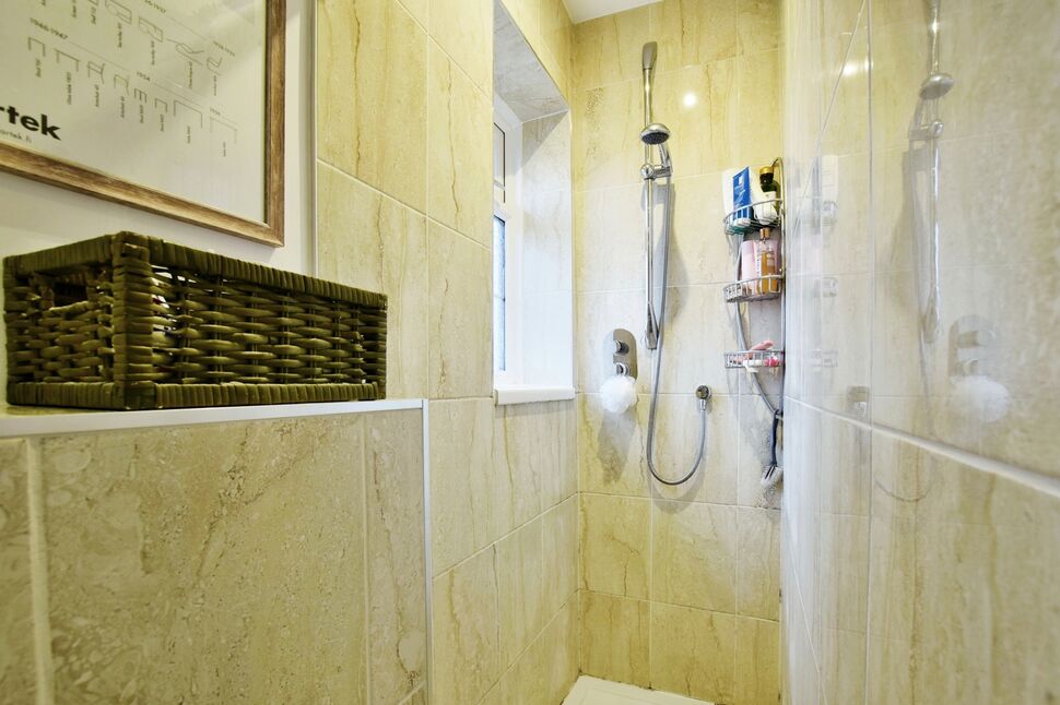 2 bedroom Mid Terrace House for sale, Egerton Road, Wilmslow, SK9 £