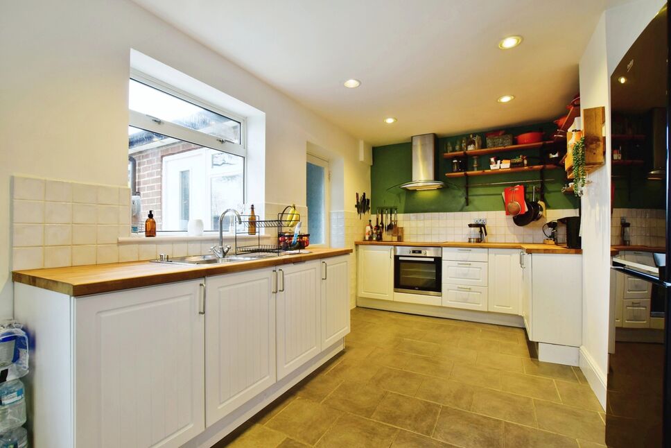 3 bedroom Mid Terrace House for sale, Trafford Road, Wilmslow, SK9 £