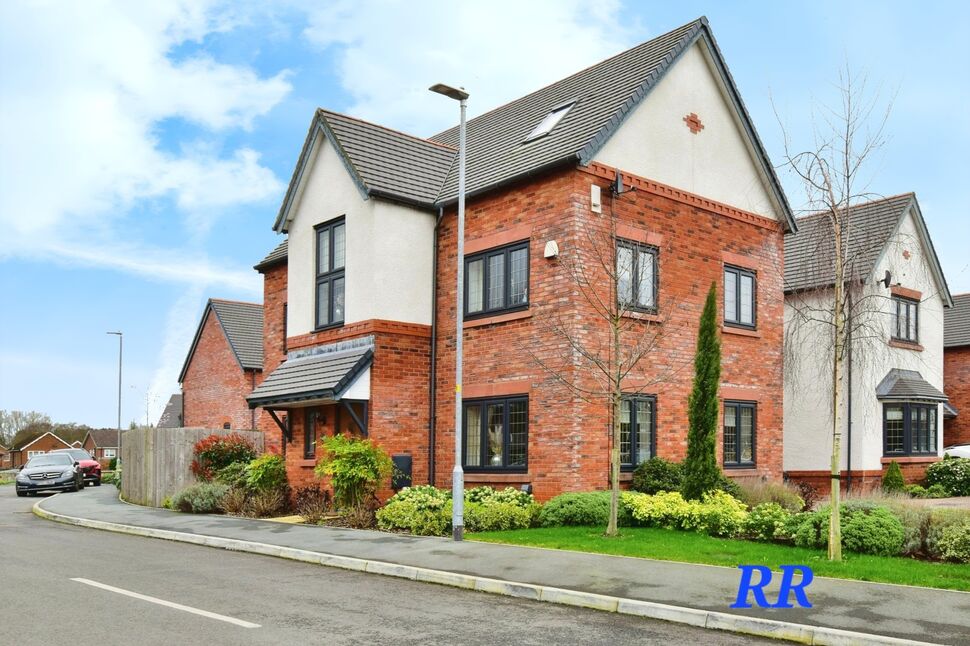 5 bedroom Detached House for sale, Riflemans Close, Wilmslow, SK9 £