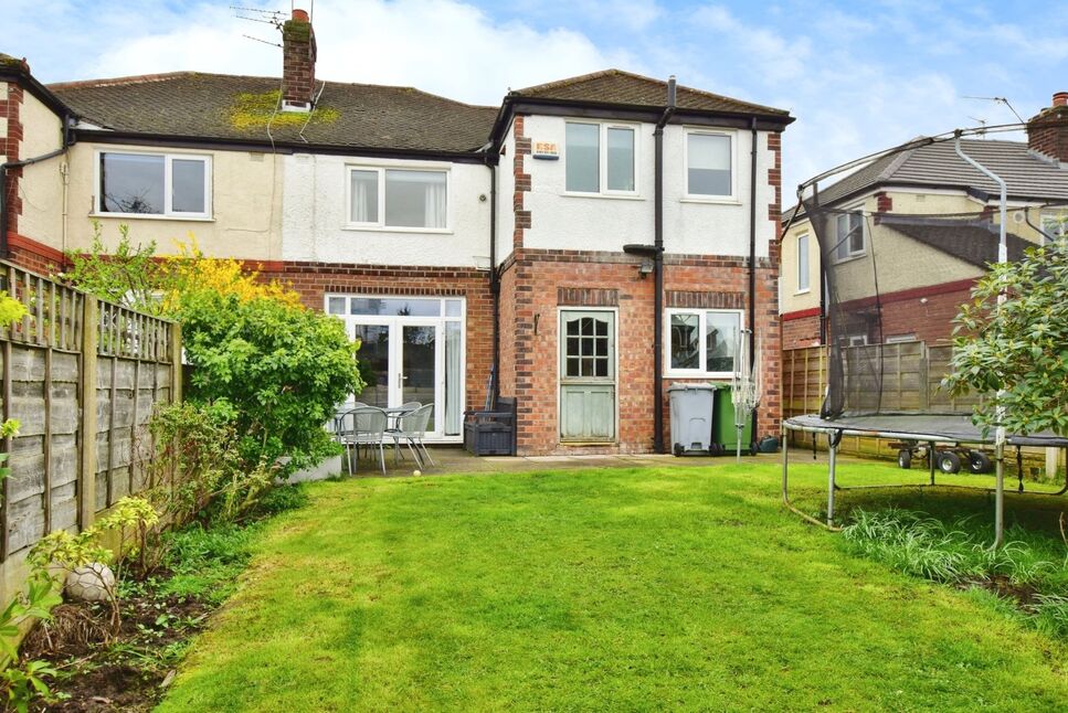 4 bedroom Semi Detached House for sale, Wallingford Road, Handforth