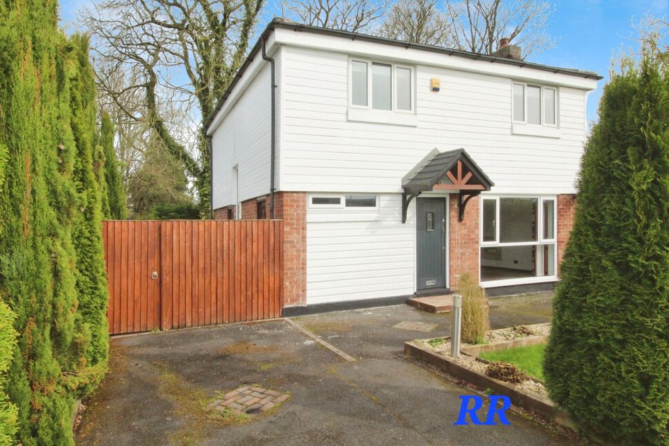 4 bedroom Detached House for sale, Paxford Place, Wilmslow, SK9 £725,000