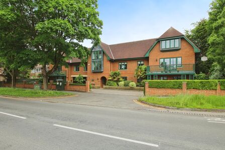 Knutsford Road, 2 bedroom  Flat to rent, £2,100 pcm