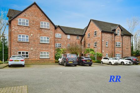 Swallow Court, 2 bedroom  Flat to rent, £1,200 pcm