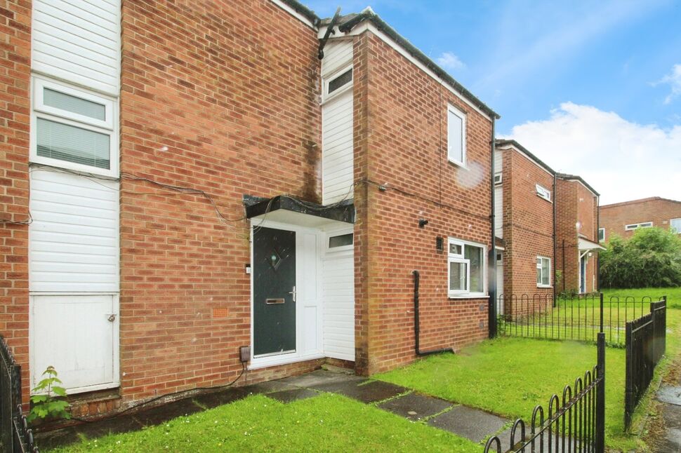 Main image of 3 bedroom Mid Terrace House for sale, Cliffbrook Grove, Wilmslow, Cheshire, SK9