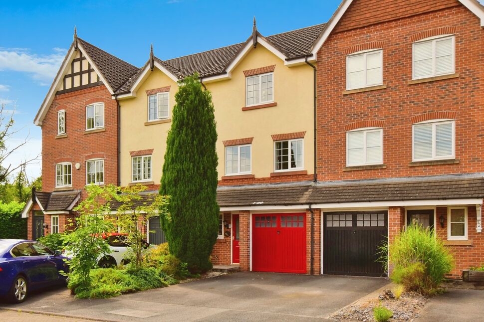 4 bedroom Semi Detached House for sale, Wallingford Road, Handforth
