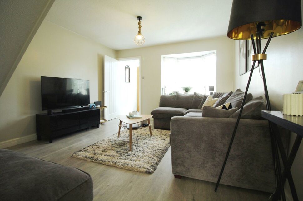 2 bedroom End Terrace House for sale, Tiverton Drive, Wilmslow, SK9 £