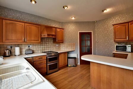 Stanneylands Road, 3 bedroom Detached Bungalow for sale, £675,000