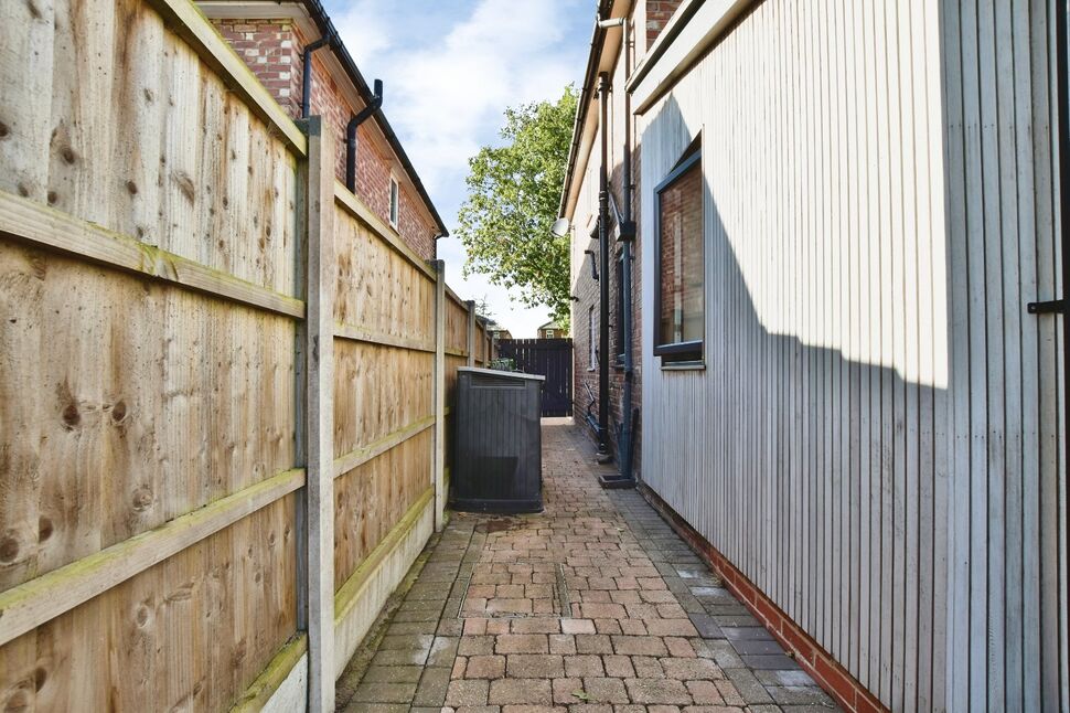 Image 18