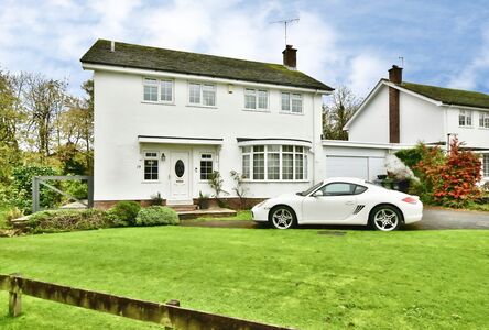 Bollinwood Chase, 4 bedroom Detached House for sale, &pound;899,999