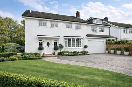 Bollinwood Chase, 4 bedroom Detached House for sale, &pound;899,999