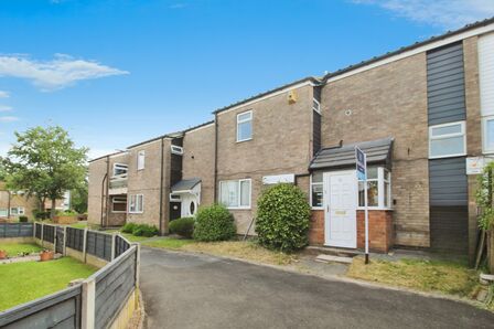 3 bedroom Mid Terrace House for sale
