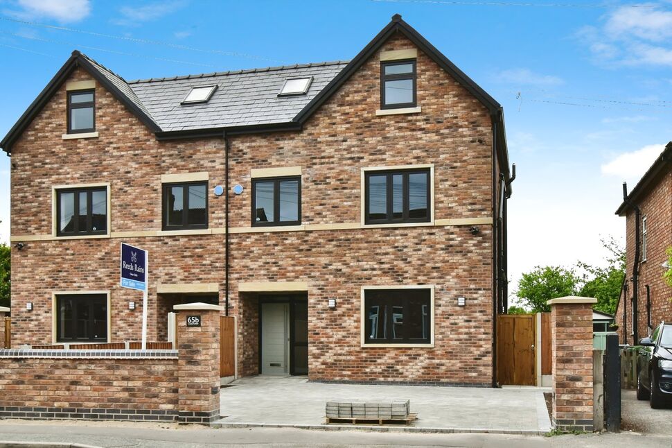 5 bedroom Semi Detached House for sale