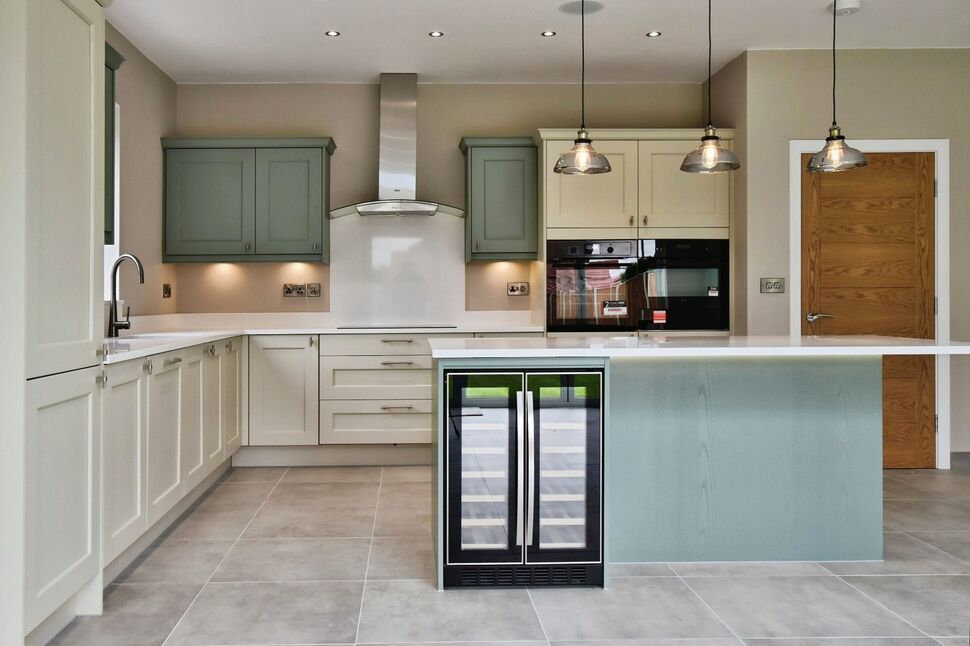 Kitchen / Dining / Family area