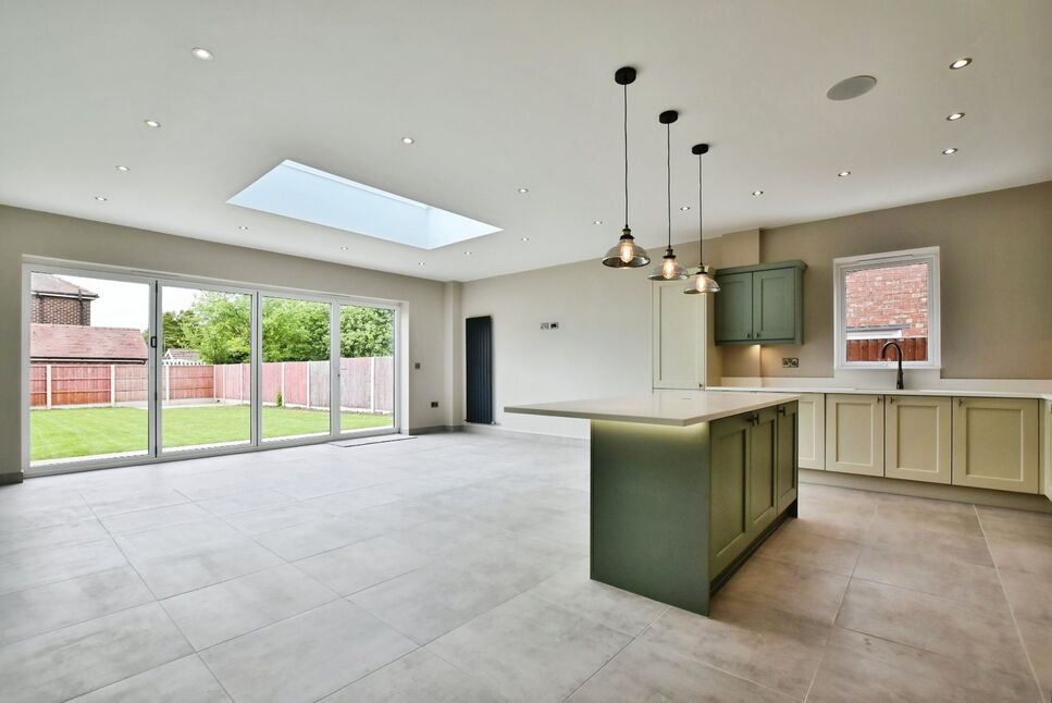 Kitchen / Dining / Family area