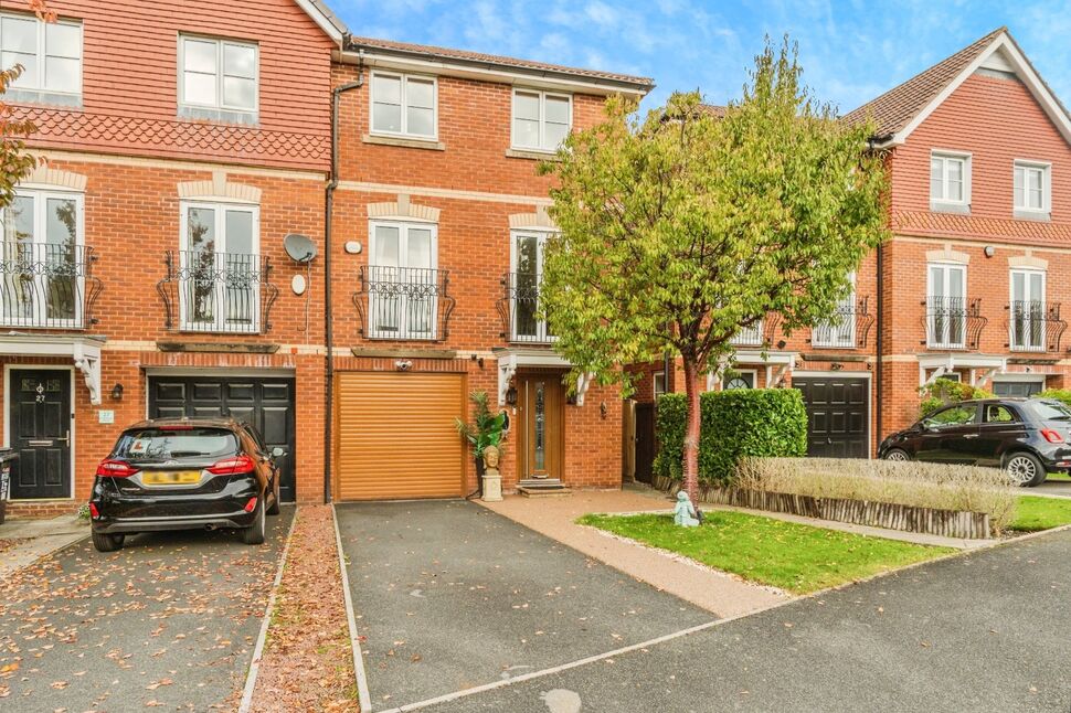 Main image of 4 bedroom Mid Terrace House for sale, Chamberlain Drive, Wilmslow, Cheshire, SK9