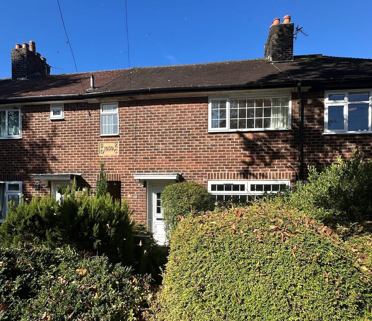 2 bedroom Mid Terrace House for sale
