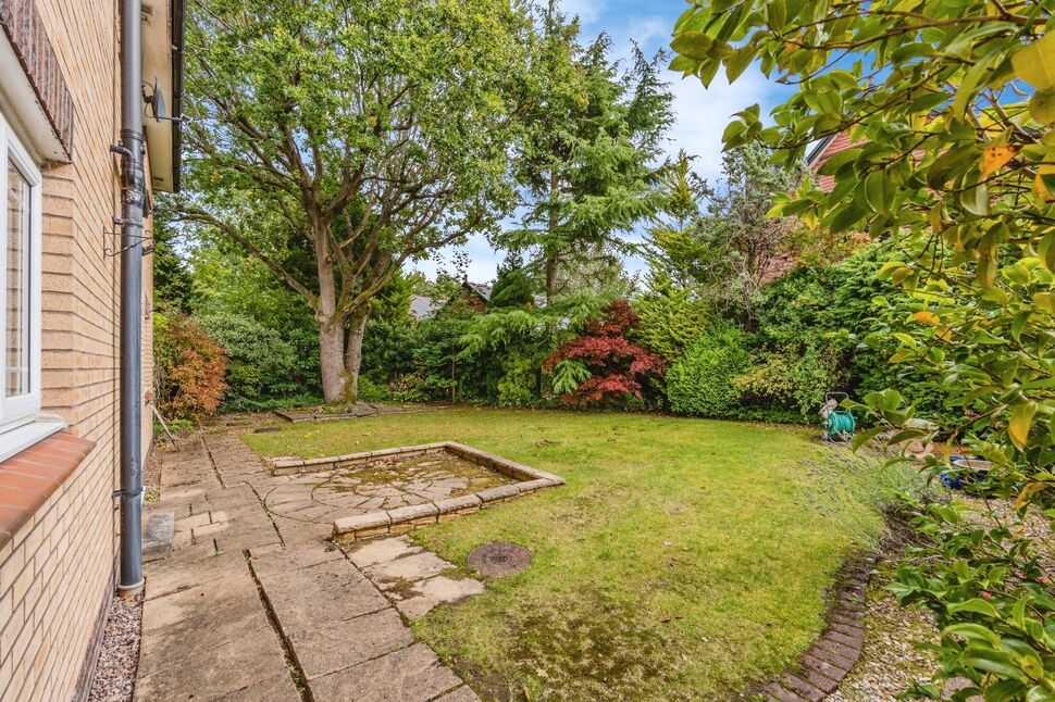 Main image of 4 bedroom Detached House for sale, Drayton Close, Wilmslow, Cheshire, SK9