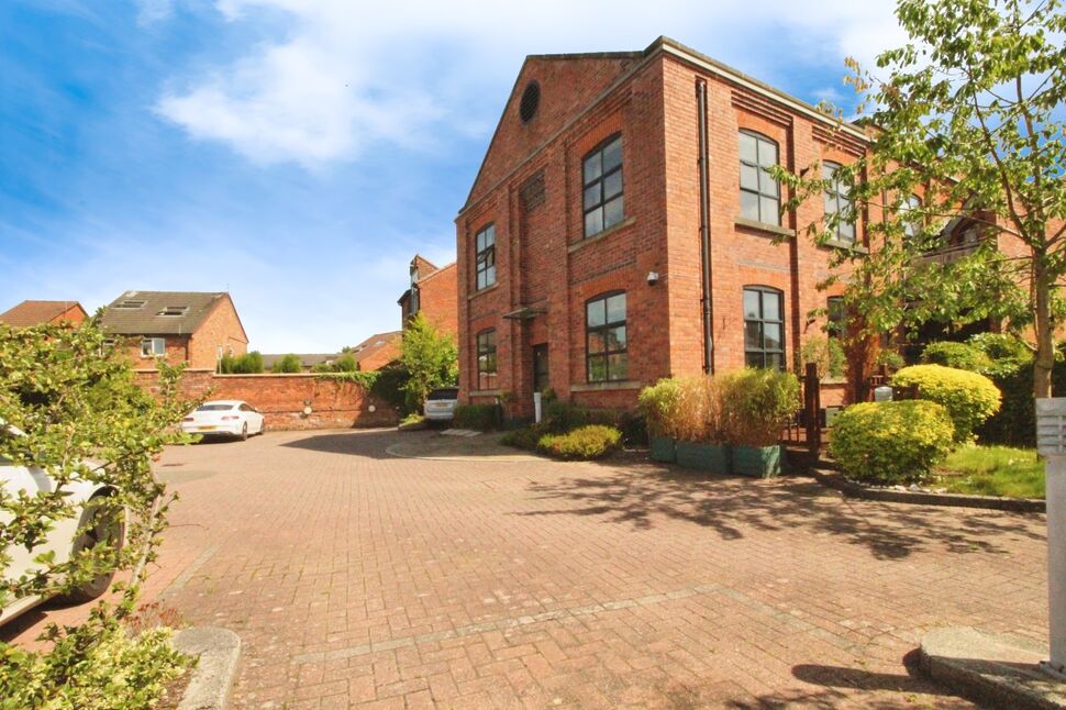 2 bedroom  Flat for sale