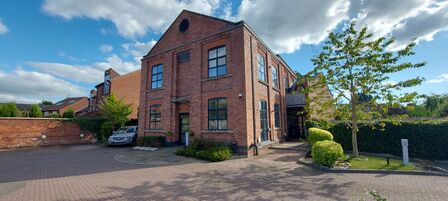 2 bedroom Flat for sale