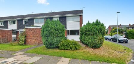Caldy Road, 2 bedroom  Flat for sale, £175,000