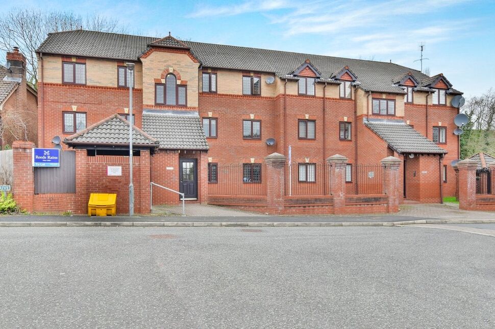 2 bedroom  Flat for sale