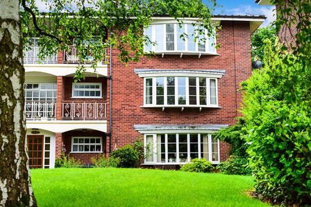 2 bedroom  Flat for sale