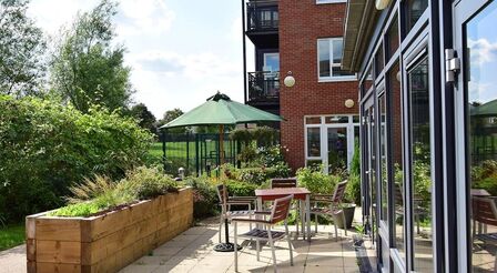 Spath Lane, 2 bedroom  Flat for sale, £82,500
