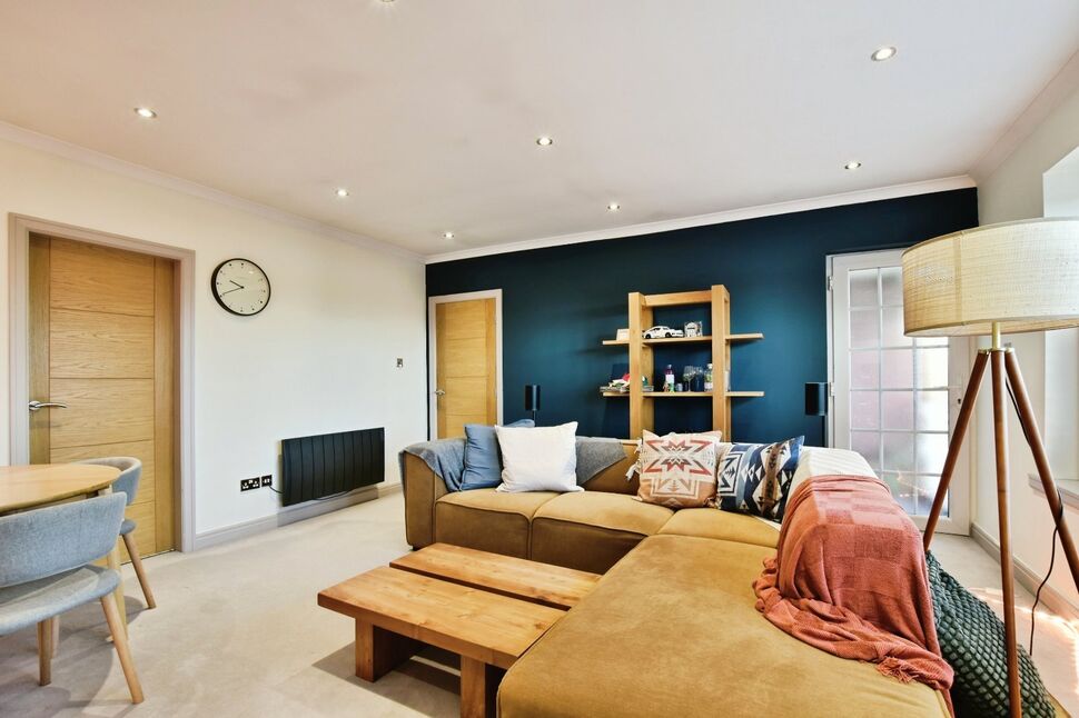 Main image of 1 bedroom  Flat for sale, Pownall Court, Wilmslow, Cheshire, SK9