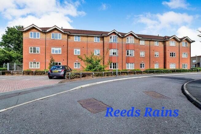 Main image of 1 bedroom  Flat for sale, Howty Close, Cheshire, SK9