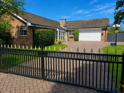 3 bedroom Detached Bungalow for sale