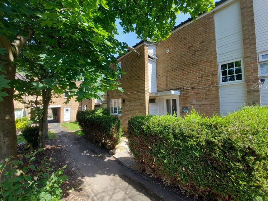 3 bedroom Mid Terrace House for sale
