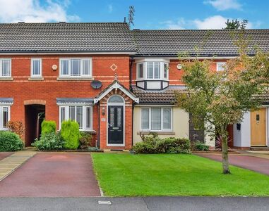 2 bedroom Mid Terrace House for sale