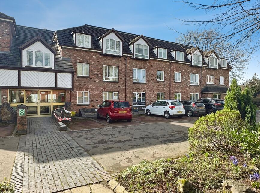 Main image of 1 bedroom Flat for sale, Victoria Road, Wilmslow, Cheshire, SK9