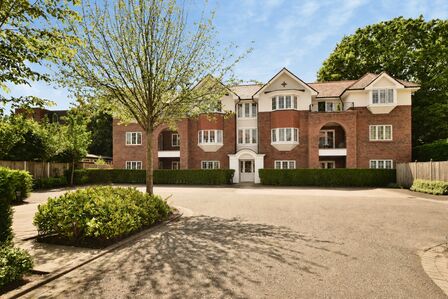 Brockley Square, 3 bedroom Flat for sale, &pound;795,000