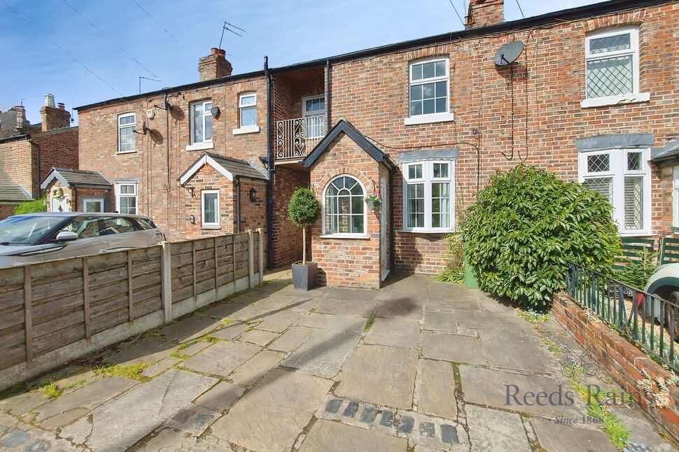 Main image of 2 bedroom Mid Terrace House for sale, Sunnybank Drive, Wilmslow, Cheshire, SK9