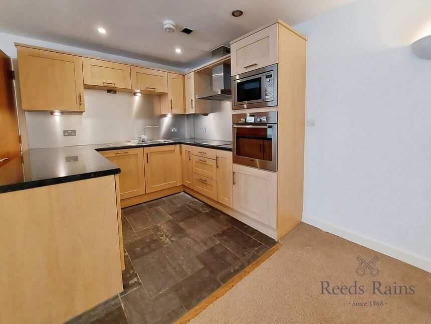 Kitchen / lounge