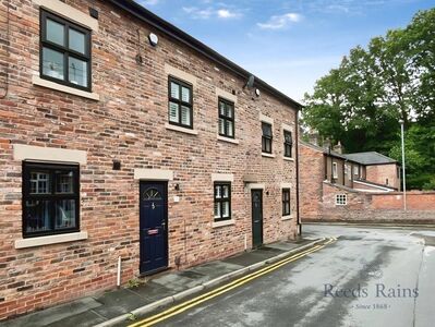 3 bedroom Mid Terrace House to rent