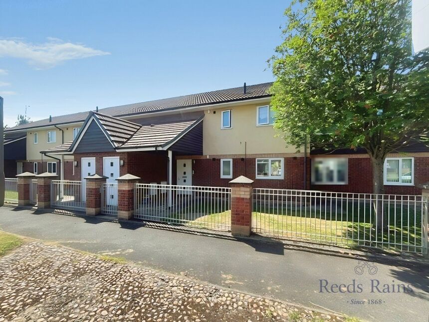 Main image of 2 bedroom Flat to rent, Spath Lane, Handforth, Cheshire, SK9