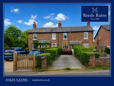 3 bedroom Mid Terrace House for sale